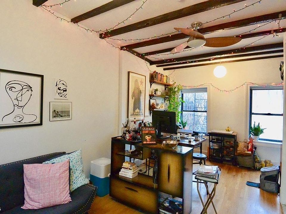 1st image of 175 De Graw St #3