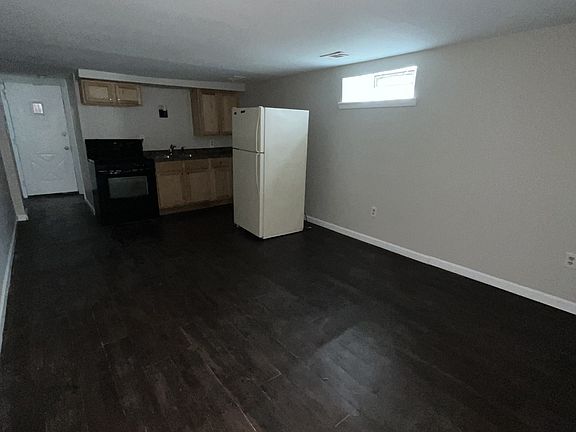 2nd image of 816 Pennsylvania St