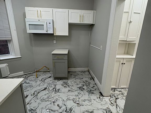 2nd image of 723 Highland Ave APT 3