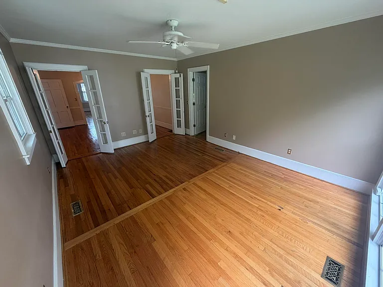 213 Haynsworth St — Photo 16