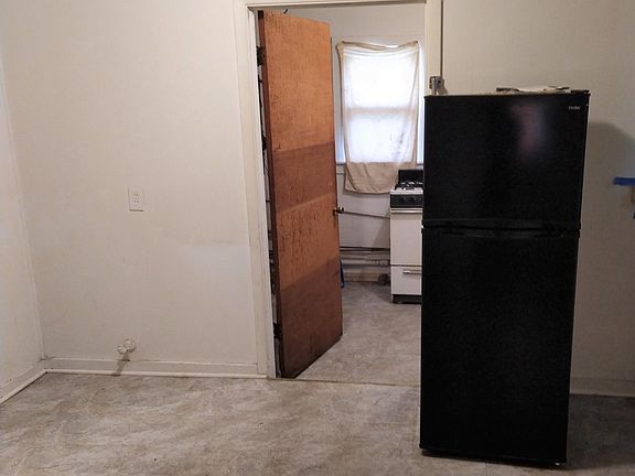 Entrance to Kitchen and Restroom