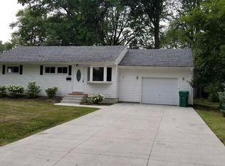 4904 Brooksdale Rd, Mentor, OH 44060