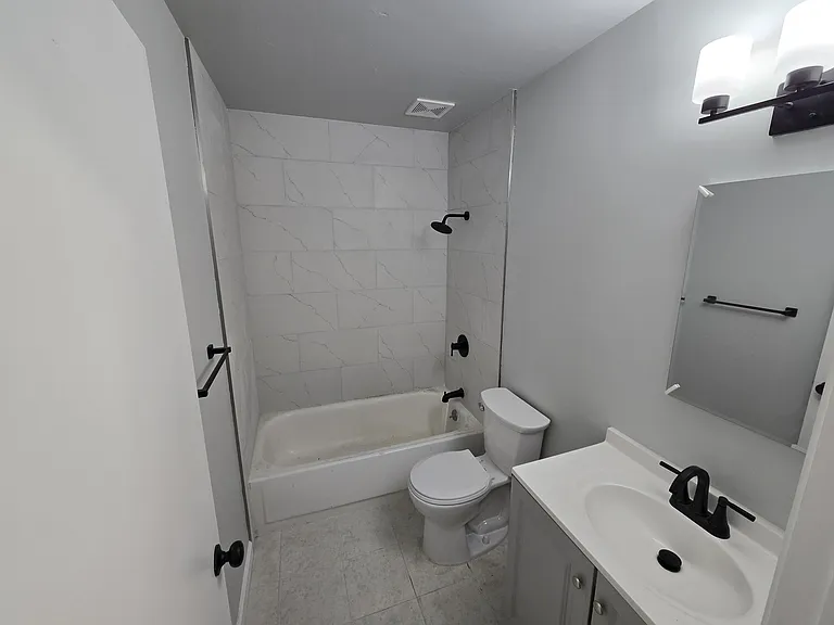 609 Jackson St #1 — Photo 11