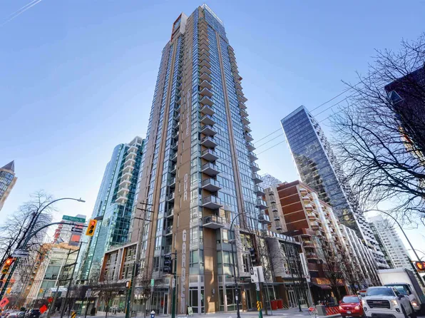 1308 Hornby St #301, Vancouver, BC V6Z 0C5