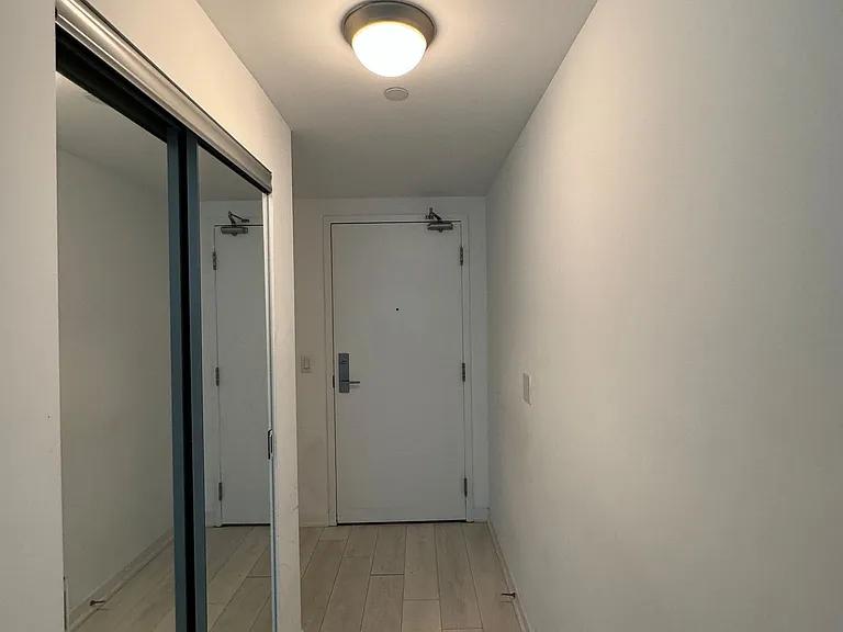 69 Lynn Williams St N #210 — Photo 9