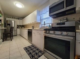 193 Snell St #2, Fall River, MA 02721