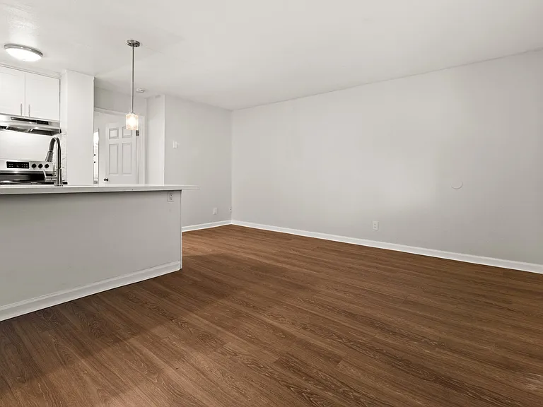 2405 Adams Ave #2 — Photo 2