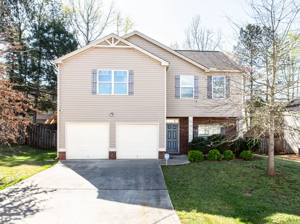 2754 Topaz Rd, Riverdale, GA 30296