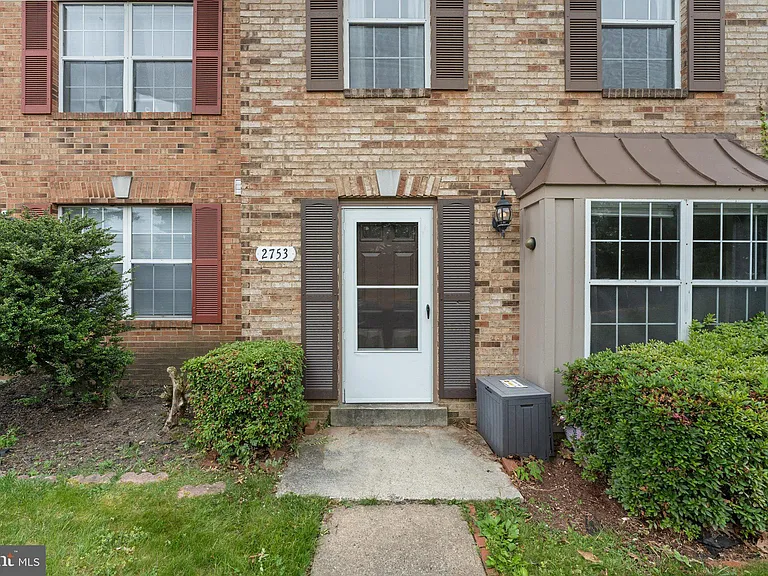 2753 Bixby Rd — Photo 21
