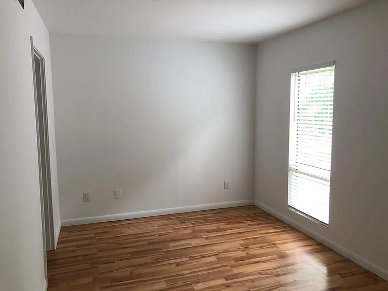 10 Pine Tree Rd #111 — Photo 15