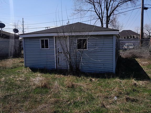 3rd image of 266 Johnson St