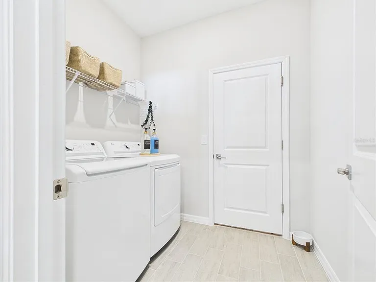 566 Marion Oaks Blvd — Photo 46