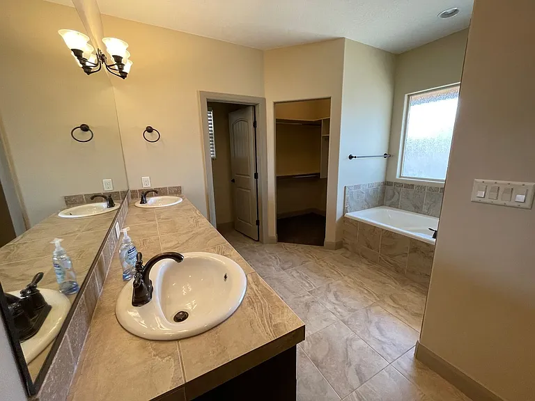83 N Lee Ln — Photo 11