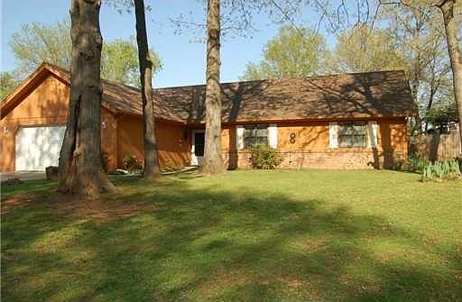 1st image of 907 N Wren Dr