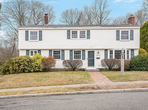 24 Pleasant Cir, Methuen, MA 01844