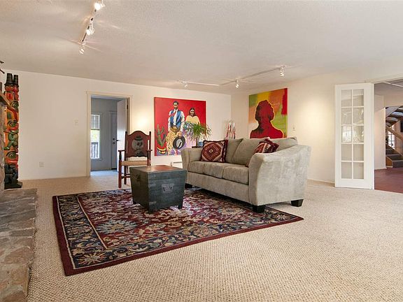 2nd image of 31 Camino Del Sol