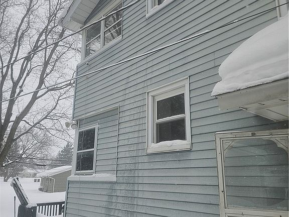 3rd image of 25150 Columbus Rd