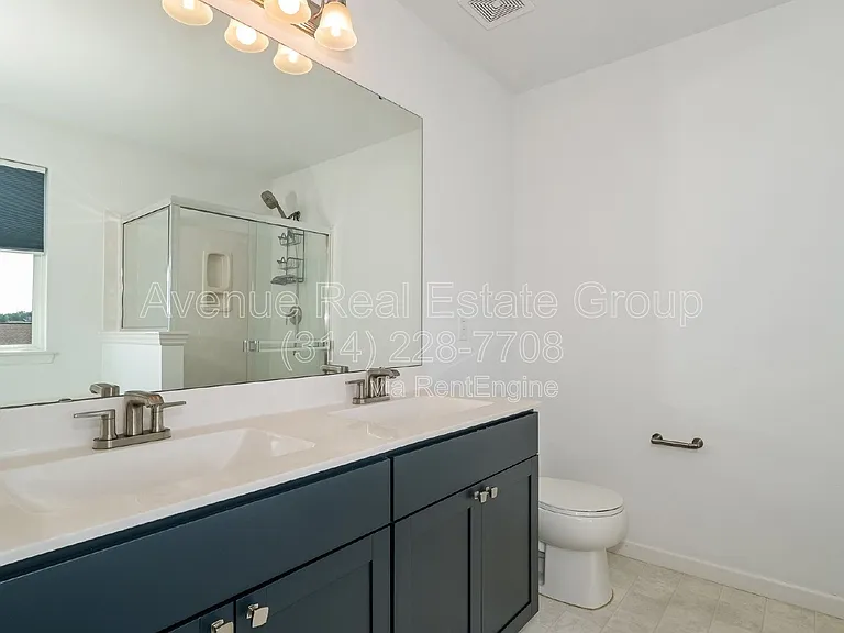 608 Highland Prairie Dr — Photo 15