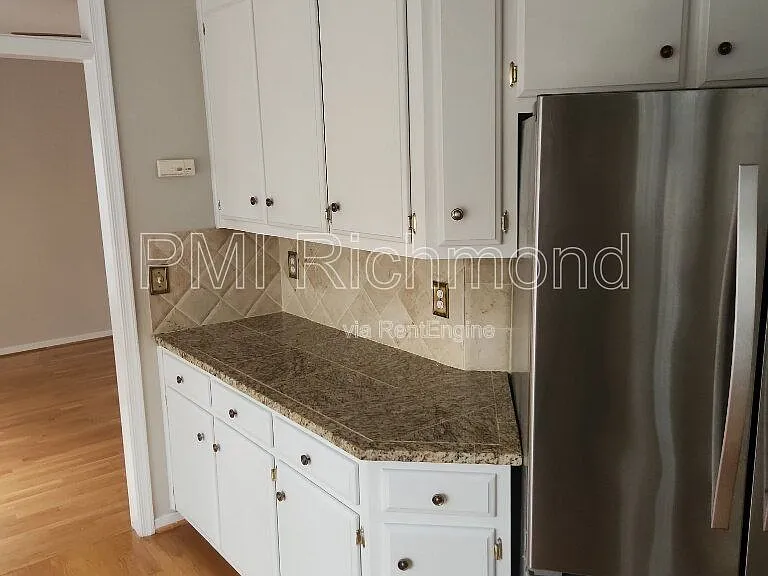 6004 Manor Park Ter — Photo 11