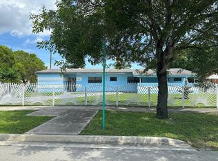 18041 NW 14th Ave, Miami Gardens, FL 33169