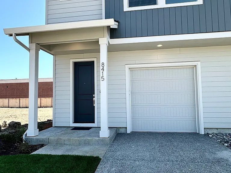 8415 NE 134th Pl — Photo 2