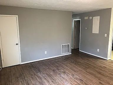 2nd image of 9156 Bent Pine Ct NE #A