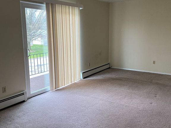 2nd image of 7145 Locust Ave APT 10