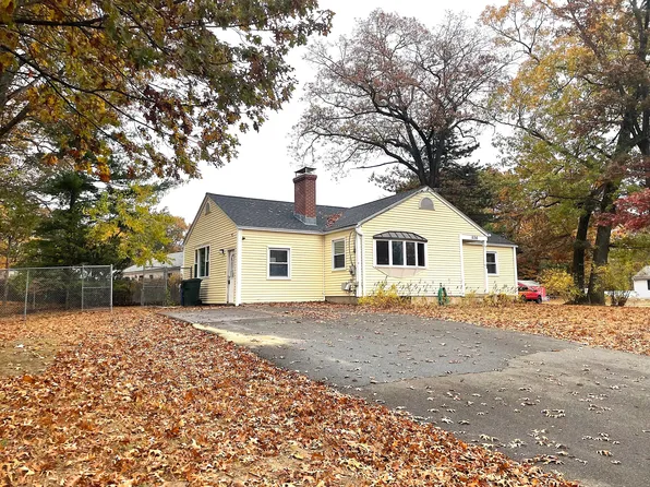 536 Elm Street, Windsor Locks, CT 06096