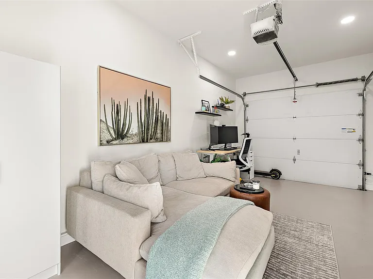 1402 Singleton Ave #B — Photo 12