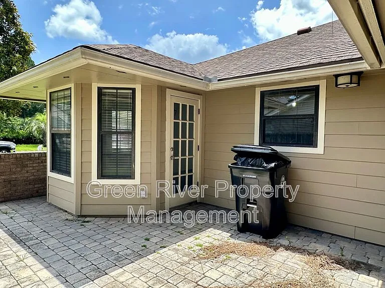 3288 Deerfield Pointe Dr — Photo 35