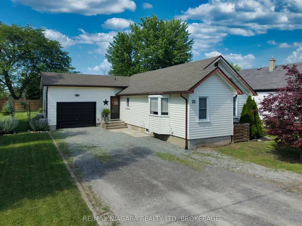 33 Bloomfield Ave, Saint Catharines, ON L2P 1X2