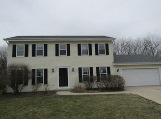 N24W22765 Emberwood Ct, Waukesha, WI 53186