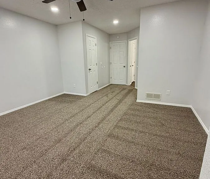 4184 Charleston Dr — Photo 16