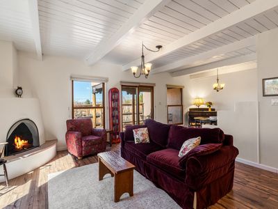 2945 Plaza Azul, Santa Fe, NM, 87507