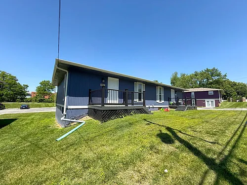 1007 W Ash St Photo 1