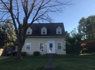 203 Sunset Ln, Mount Morris, IL 61054