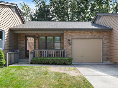 1984 Sandy Creek Dr #11, Elgin, IL, 60123