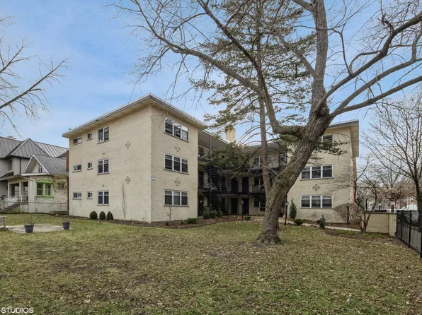 4258 N Greenview Ave APT 1B, Chicago, IL 60613