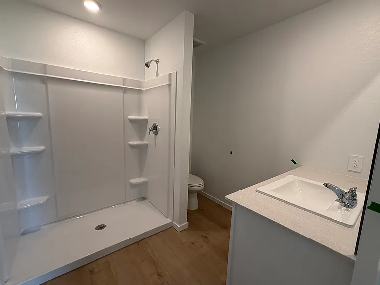 323 Nola Ln — Photo 4