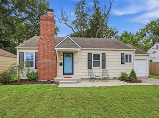 5011 W 51st St, Roeland Park, KS 66205