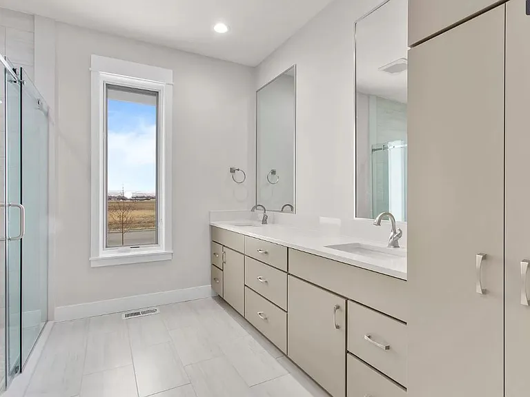 2504 Aspen Creek Trl — Photo 10
