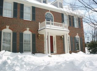 5003 Flint Rock Ct, Chantilly, VA 20151
