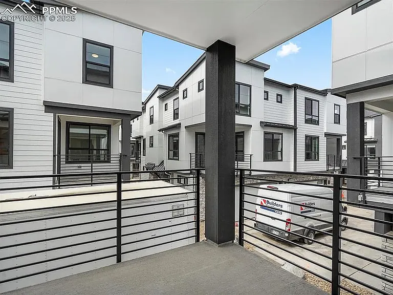 10642 Columbite Hts — Photo 1