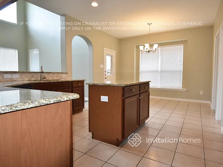 636 Shire Way — Photo 8