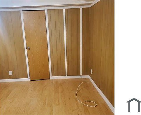 3rd image of 415 Lee St #415