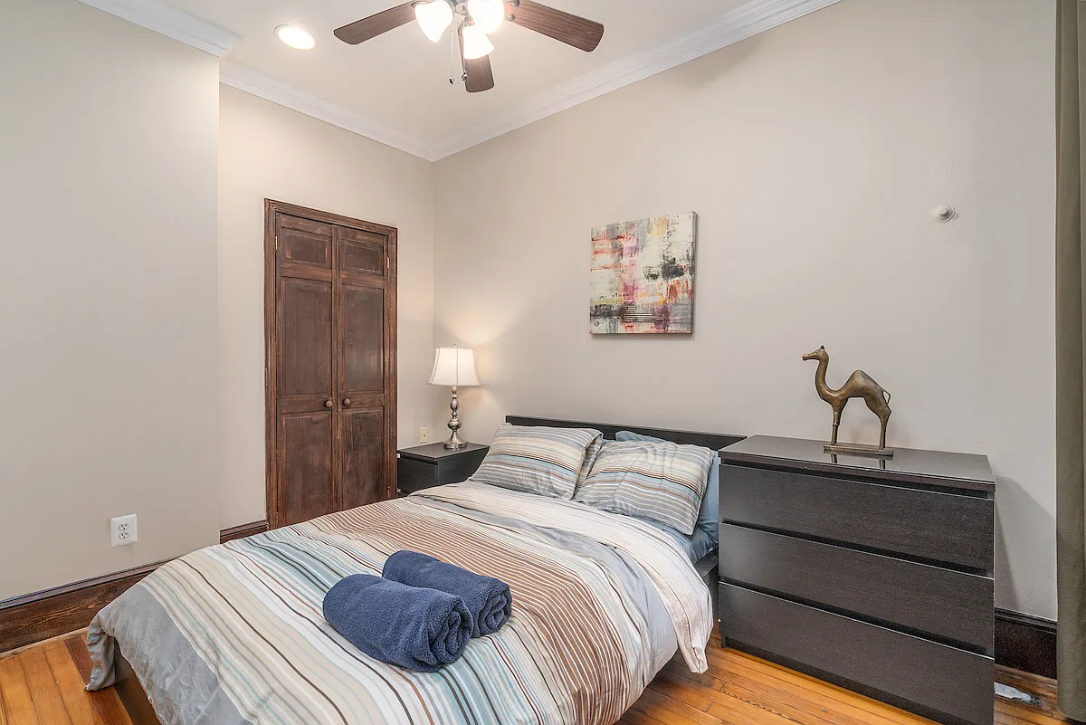 1 bed, 100 sqft, $1,250 — Photo 1