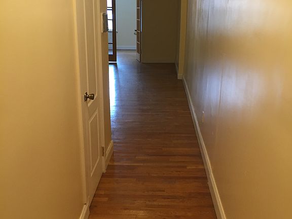 3rd image of 221 Linden Blvd APT C22
