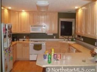 2000 Great Oaks Dr, Burnsville, MN 55337