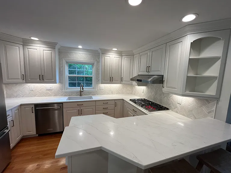 162 Mayfair Dr — Photo 8