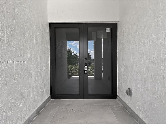 4th image of 2270 Service Rd
